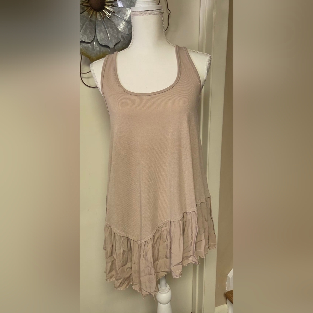 Umgee NWT Blush Beige Ruffle-Hem Tank